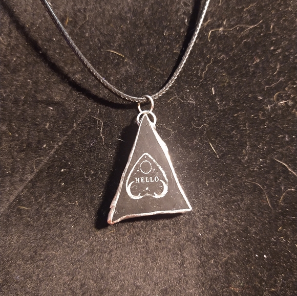 Marble planchette pendant - Picture 2 of 4
